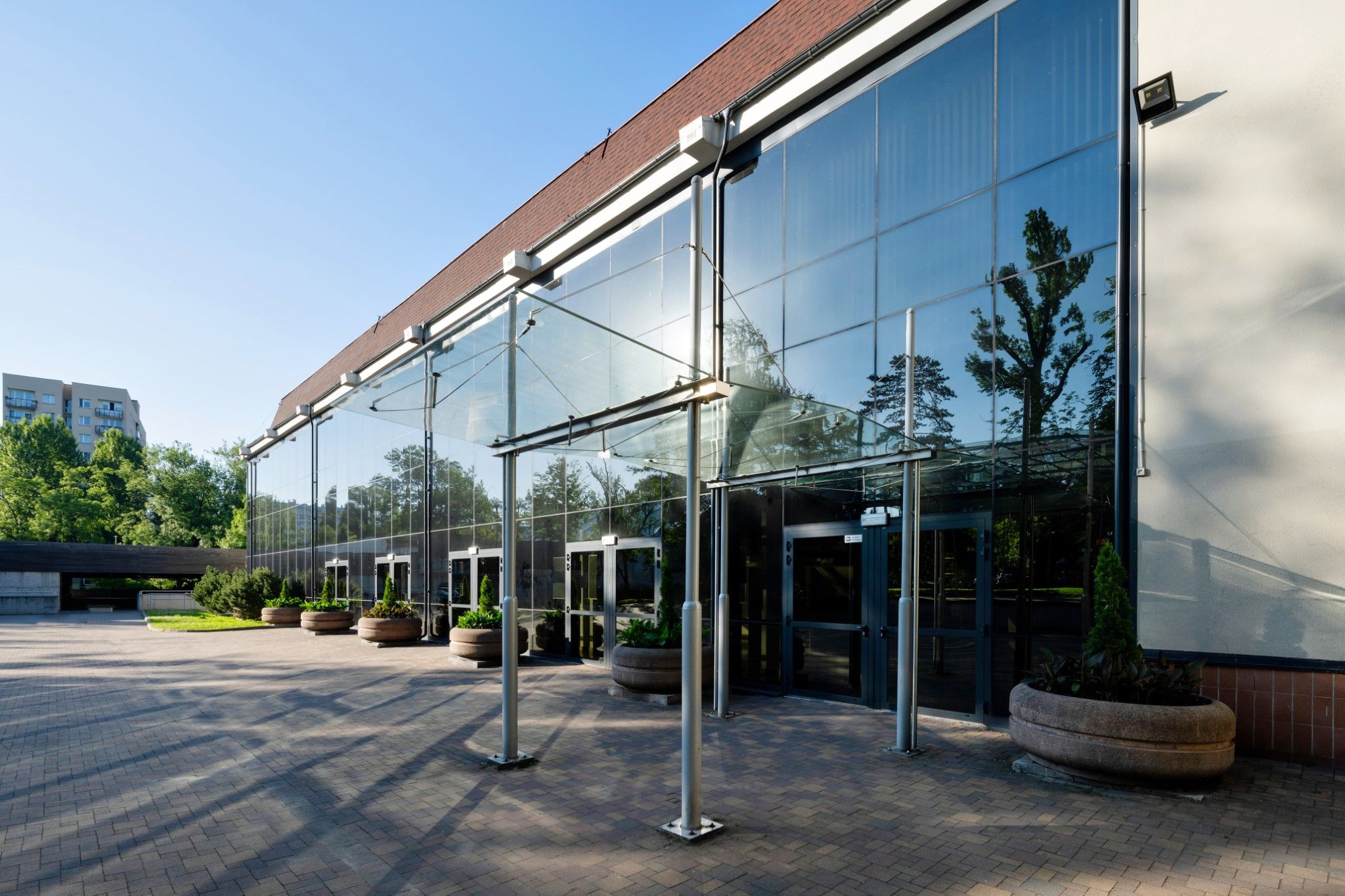 bâtiment en verre