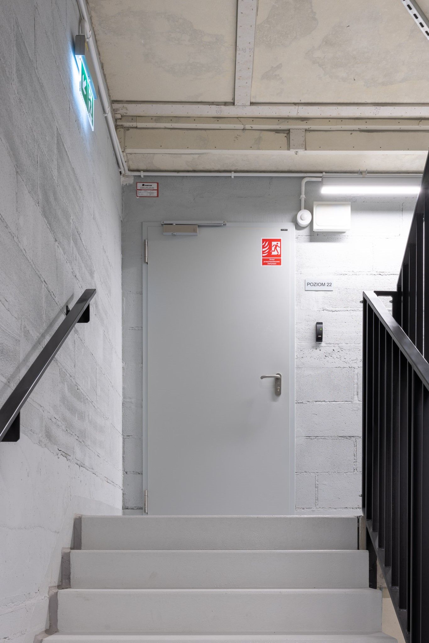 Portes de la tour Unity