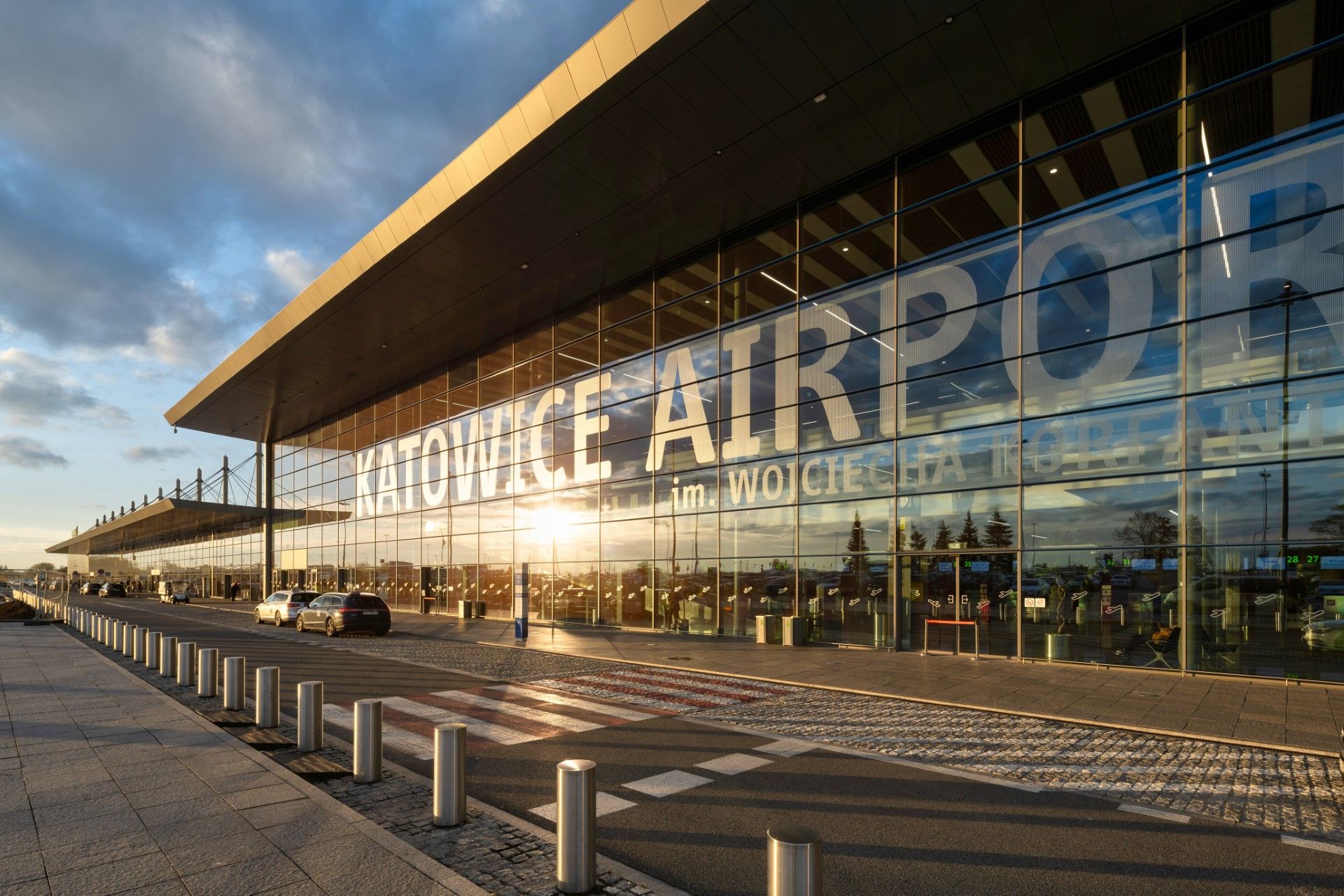 Façade du terminal B de Pyrzowice