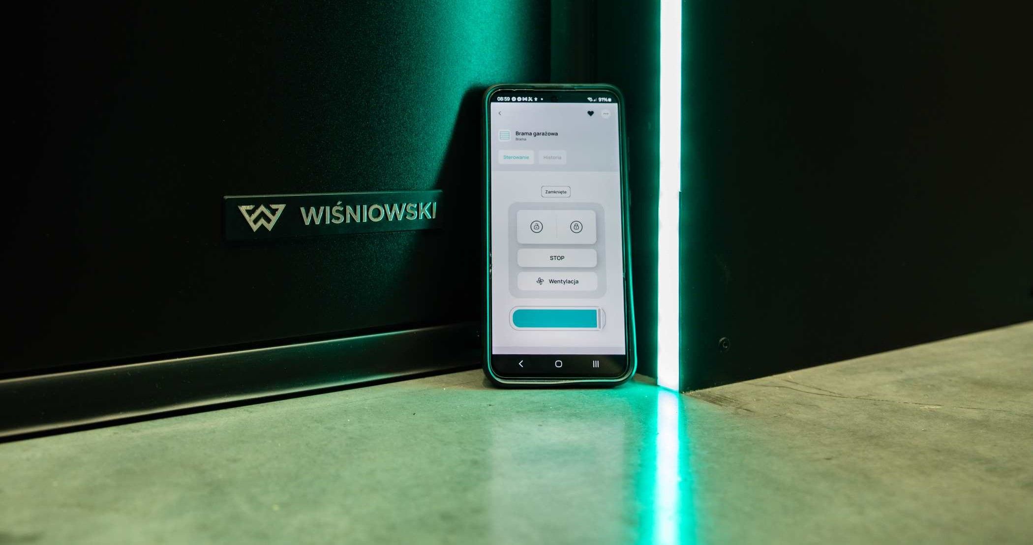 Le smartphone est aujourd'hui la clé de la maison et la télécommande de l'habitat. Notre expert teste l'application WIŚNIOWSKI